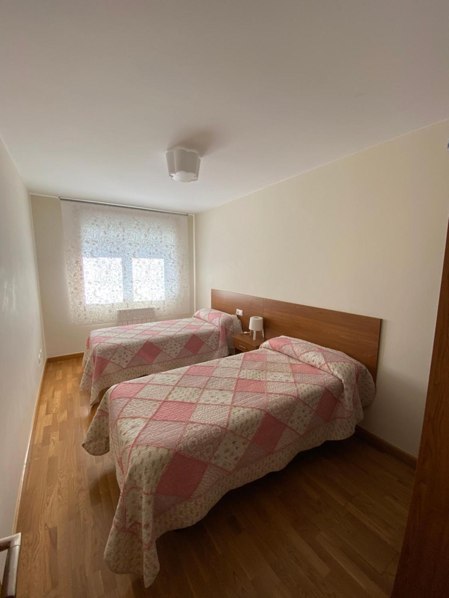 Dpcristal Calvo Sotelo 164, 4C Sarria Exterior photo